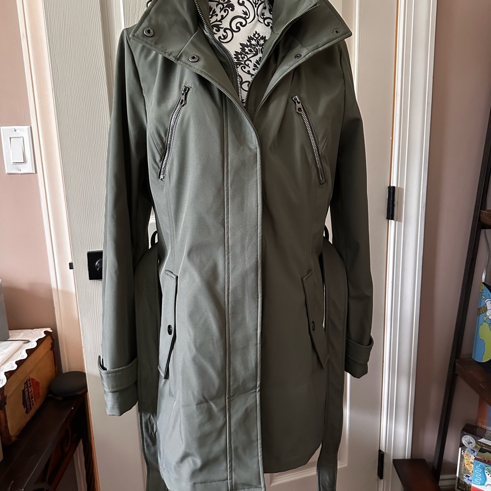Women's Nautica Weatherproof Olive Green Jacket NWOT. Large. Spring raincoat.